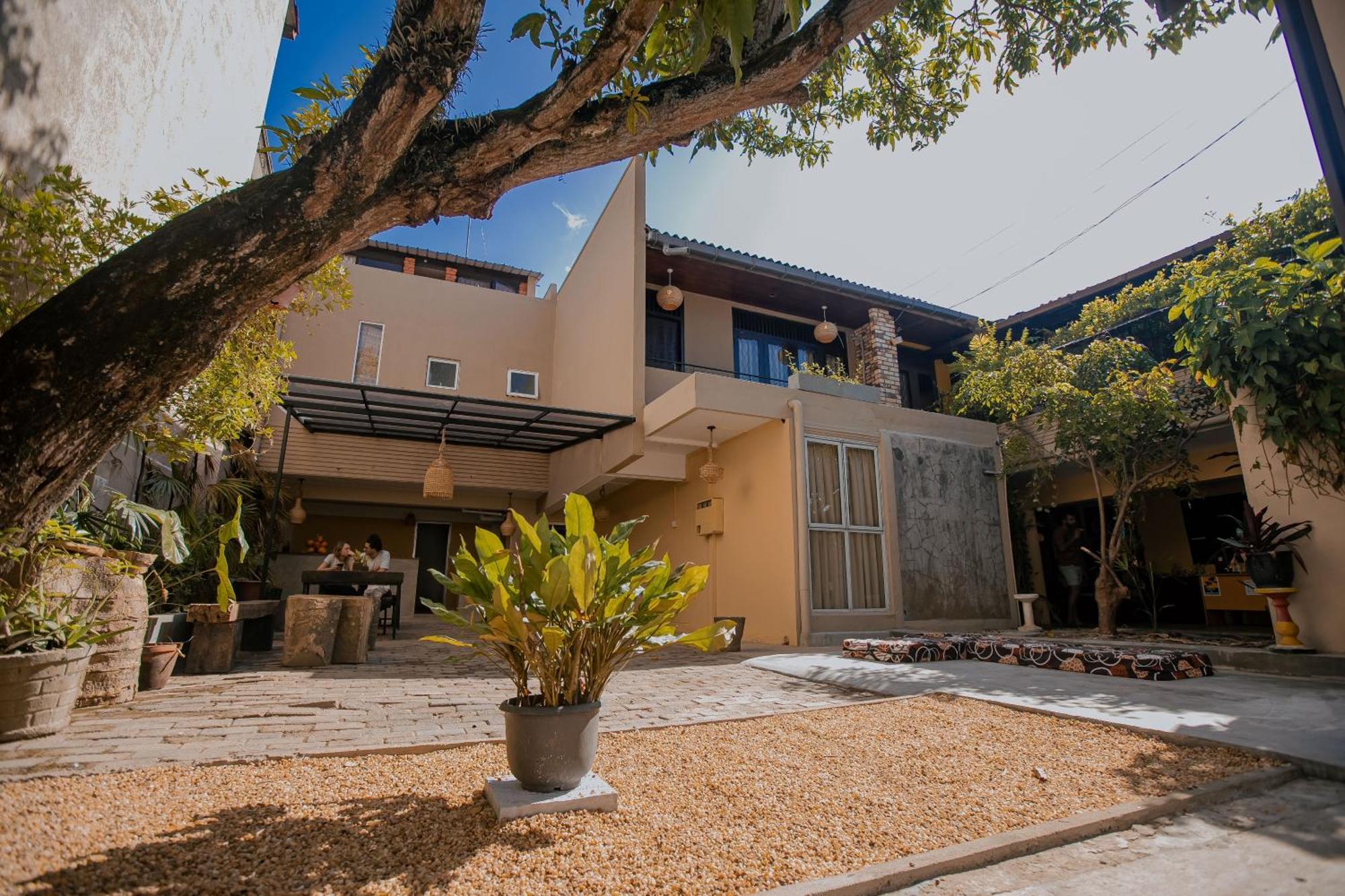 Drop Inn Hostels Colombo Ngoại thất bức ảnh