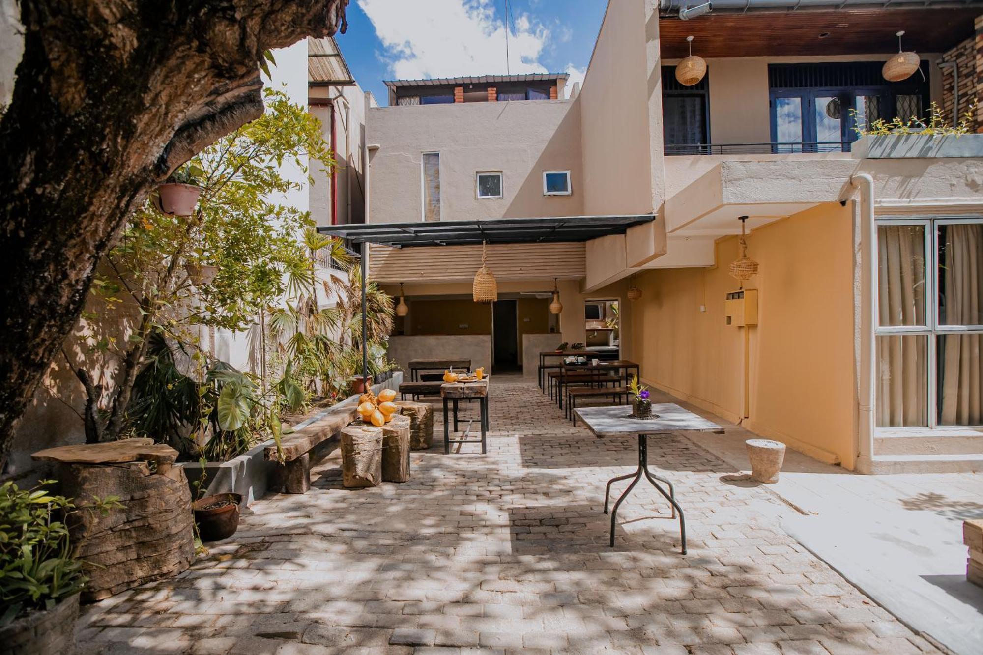 Drop Inn Hostels Colombo Ngoại thất bức ảnh
